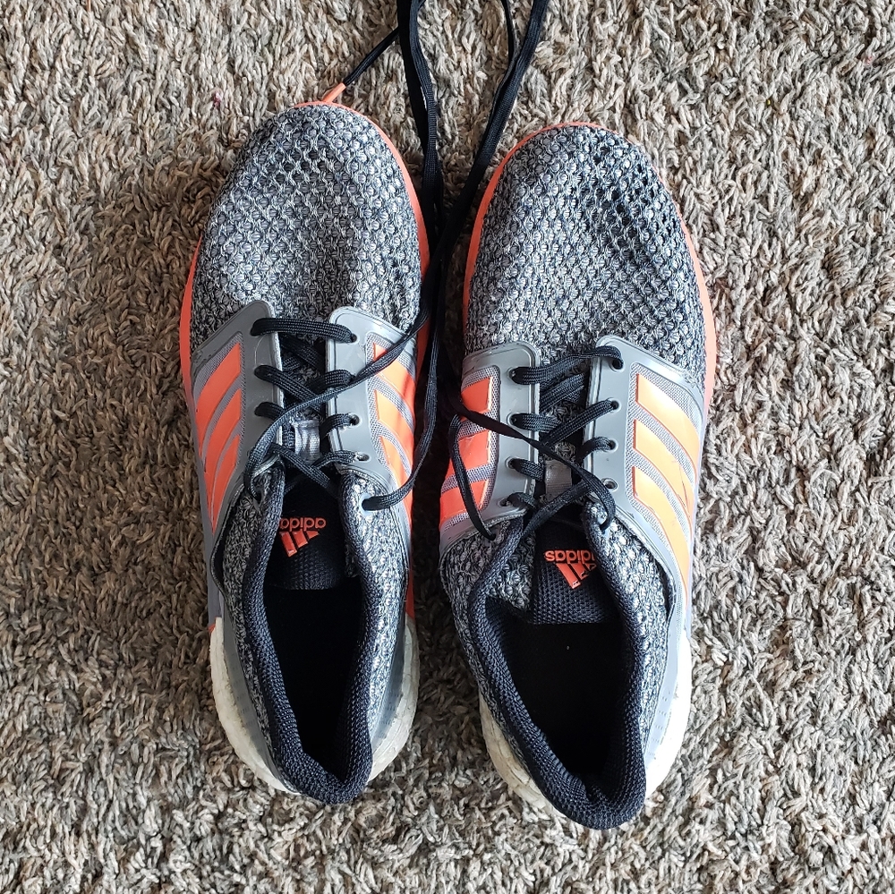 Mens Adidas tennis shoes 8.5